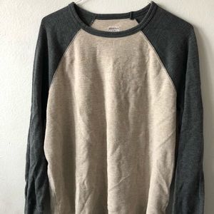 Long sleeve sweater/shirt
